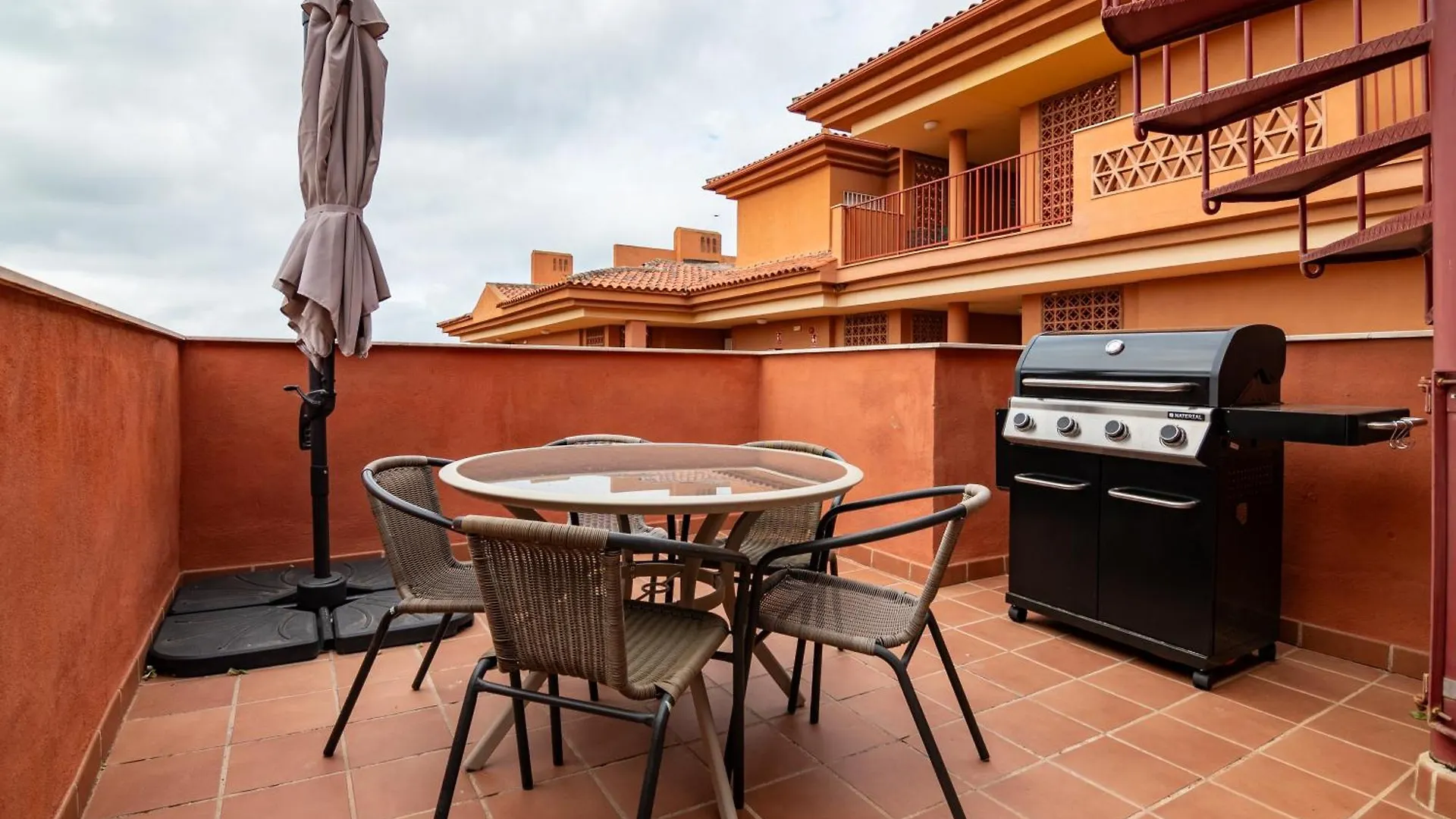 Wonderfull Pent-House Close To The Beach Marbella Apartamento